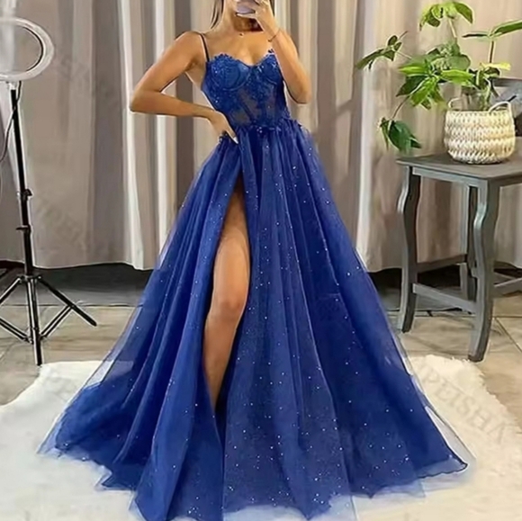 Dresses & Skirts - Elegant Blue Evening Gown